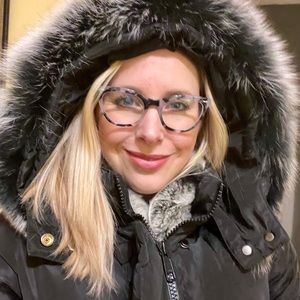 Meet your Posher, Carly